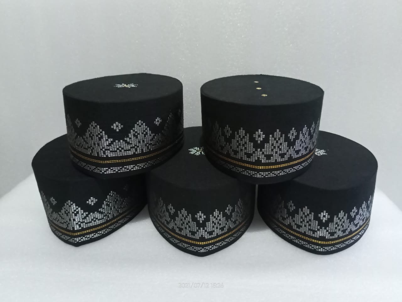 peci songket motif rebung bambu